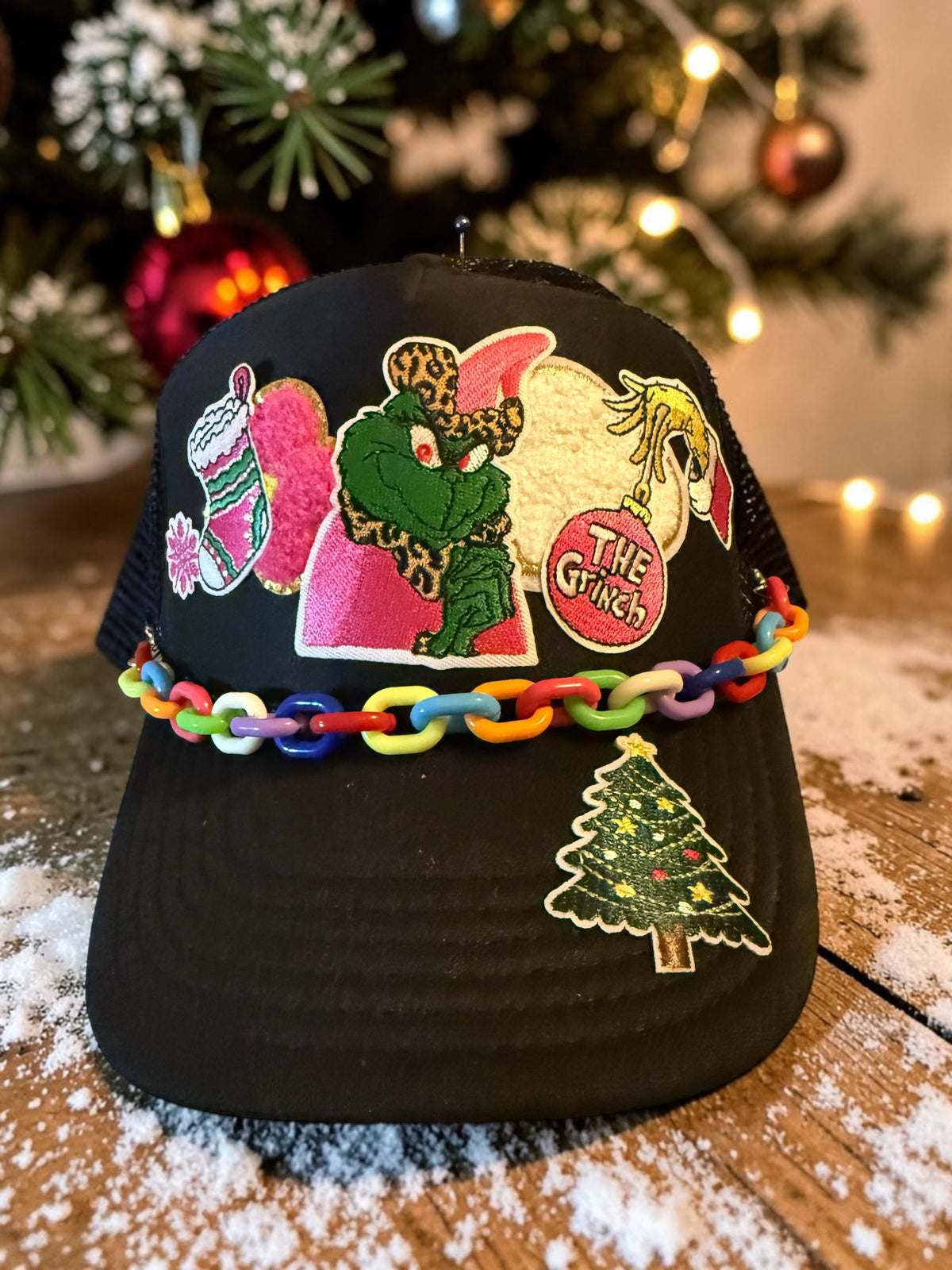 HAT-G-CHRISTMAS-TRUCKER-THE GRINCH WITH PINK